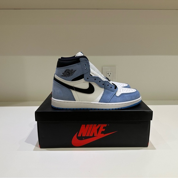 Jordan 1 University Blue - Brand New - Picture 3 of 4